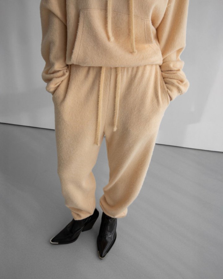 Paper Moon - Korean Women Fashion - #momslook - Hairy Texture Cozy Jogger Pants - 5