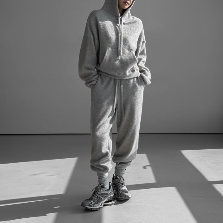 Paper Moon - Korean Women Fashion - #momslook - Hairy Texture Cozy Jogger Pants - 2