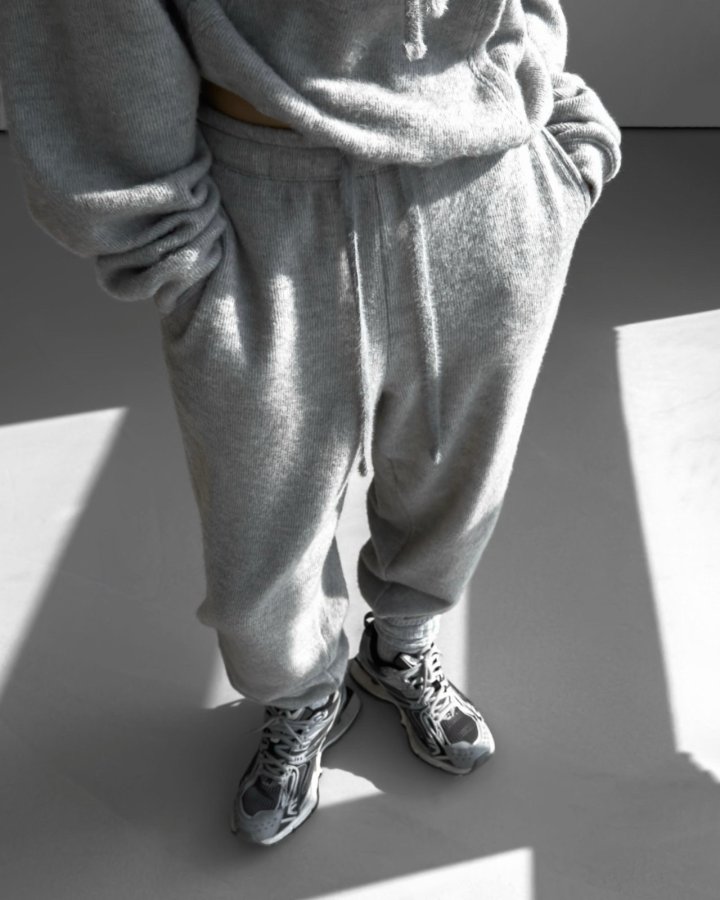 Paper Moon - Korean Women Fashion - #womensfashion - Hairy Texture Cozy Jogger Pants - 4