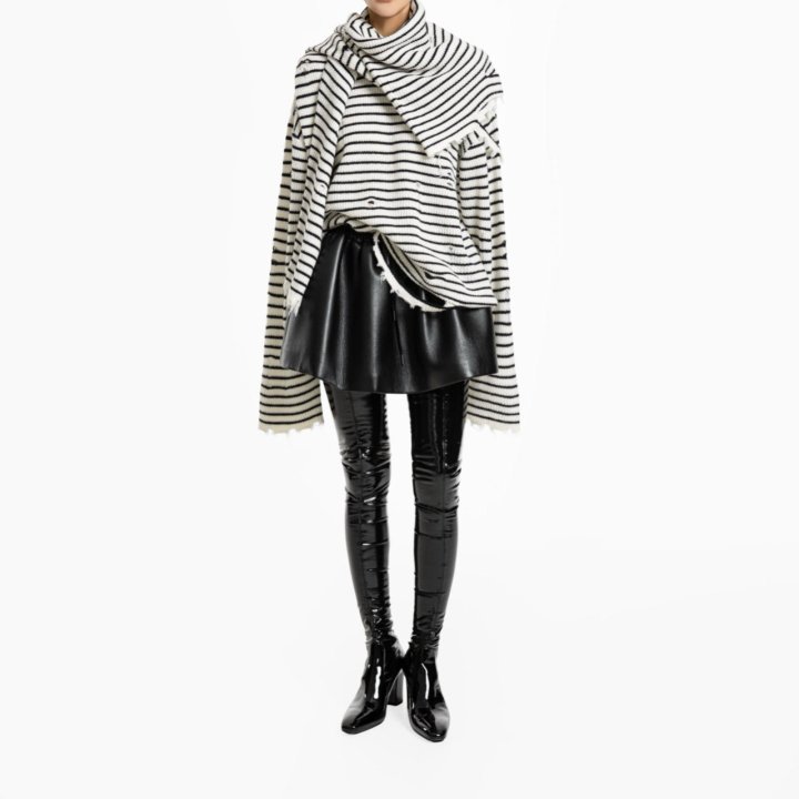 Paper Moon - Korean Women Fashion - #momslook - Cushioned Fabric Balloon Mini Flare Skirt - 3