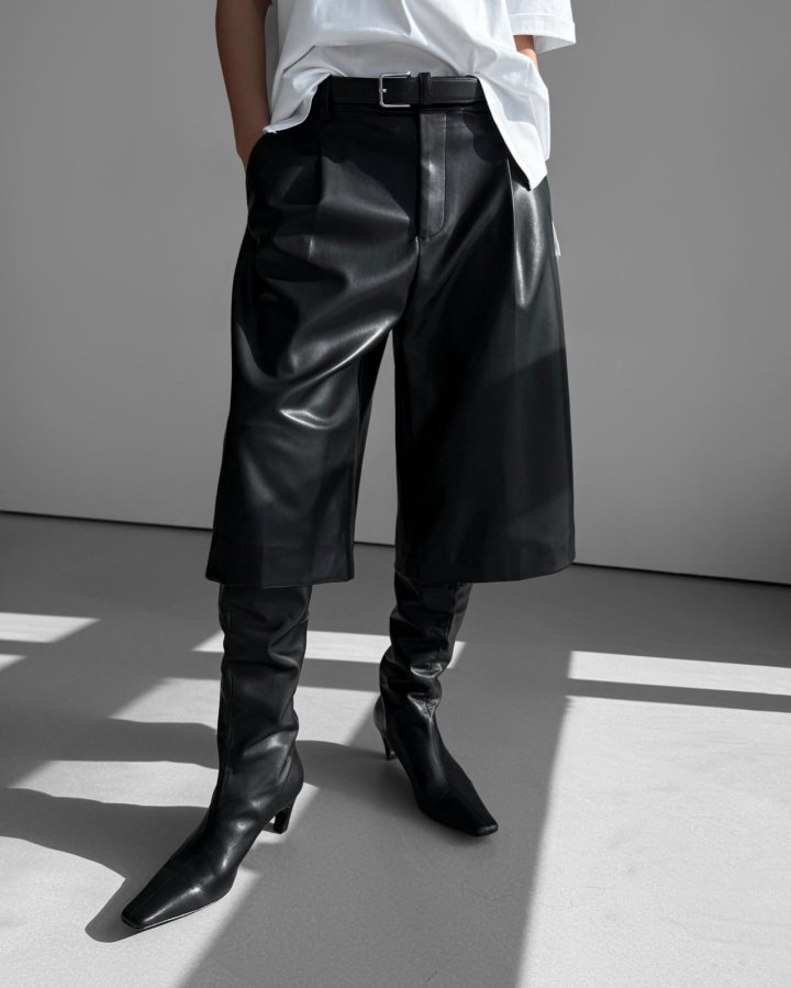 Paper Moon - Korean Women Fashion - #momslook - Classic Wide Fit Shiny Bermuda Trousers - 3