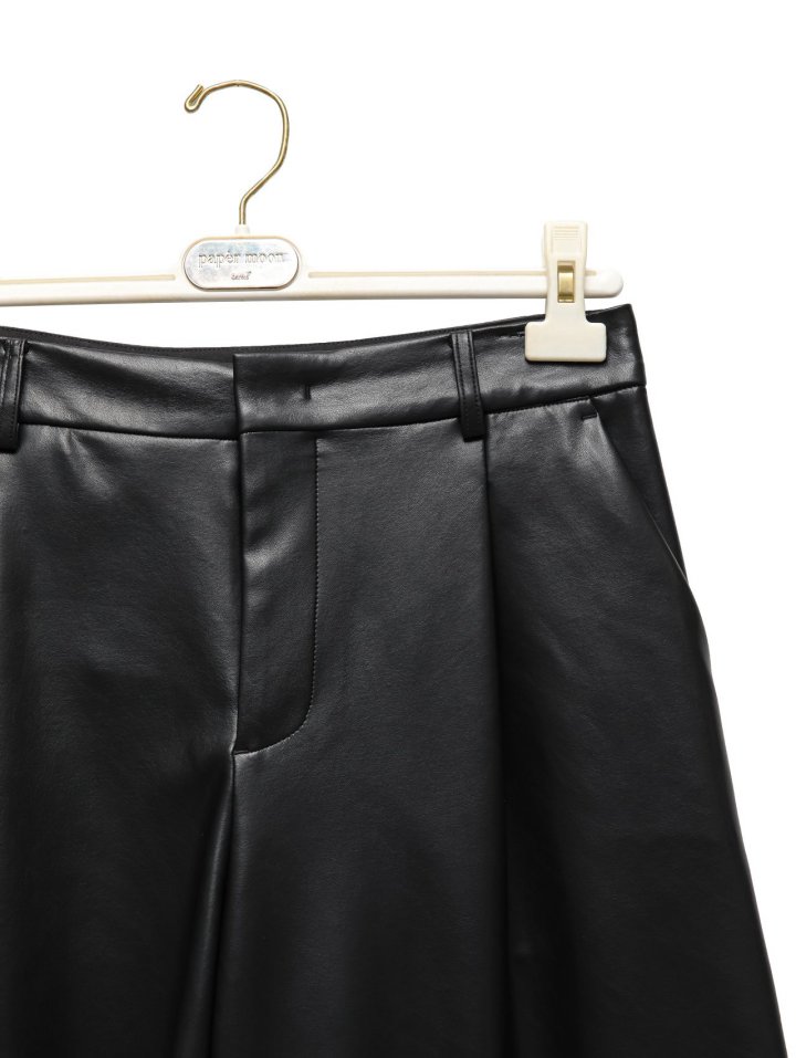 Paper Moon - Korean Women Fashion - #pursuepretty - Classic Wide Fit Shiny Bermuda Trousers - 7