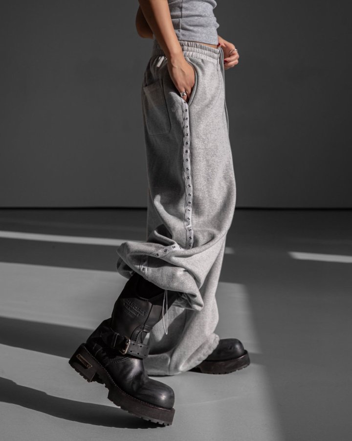 Paper Moon - Korean Women Fashion - #restrostyle - Oversized Eyelet Line Detail Sweat Wide Pants - 5