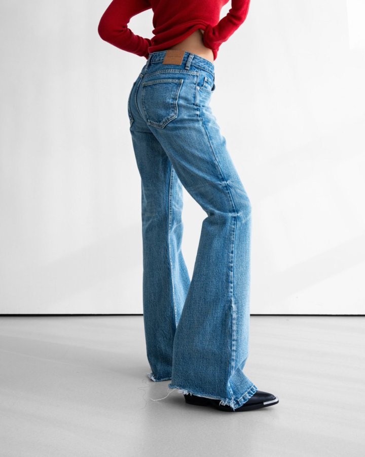 Paper Moon - Korean Women Fashion - #romanticstyle - Classic Flared Denim Blue Jeans