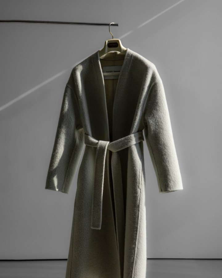 Paper Moon - Korean Women Fashion - #thatsdarling - Luxe Suri Alpaca Fuzzy Handmade Robe Coat - 2