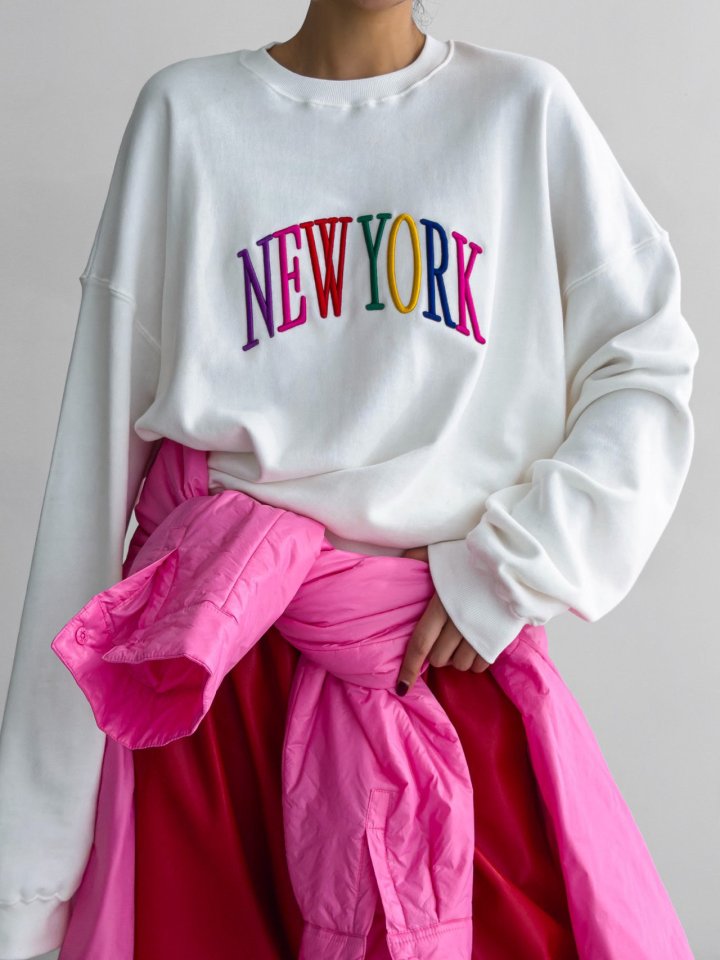 Paper Moon - Korean Women Fashion - #thelittlethings - Oversized Rainbow New York Stitch Detail Sweatshirt - 12