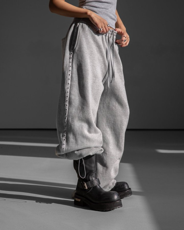 Paper Moon - Korean Women Fashion - #vintagekidsstyle - Oversized Eyelet Line Detail Sweat Wide Pants - 3