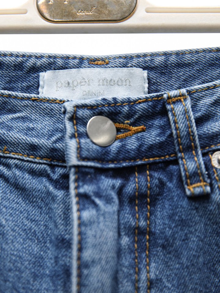Paper Moon - Korean Women Fashion - #vintagekidsstyle - Classic Low Cut Wide Fit Mid Blue Jeans - 10