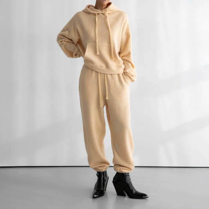 Paper Moon - Korean Women Fashion - #womensfashion - Hairy Texture Cozy Jogger Pants - 2