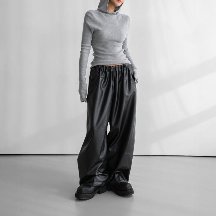 Paper Moon - Korean Women Fashion - #womensfashion - Vegan Volume Jogger Trousers - 2