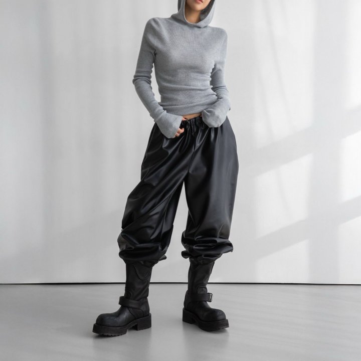 Paper Moon - Korean Women Fashion - #momslook - Vegan Volume Jogger Trousers - 4