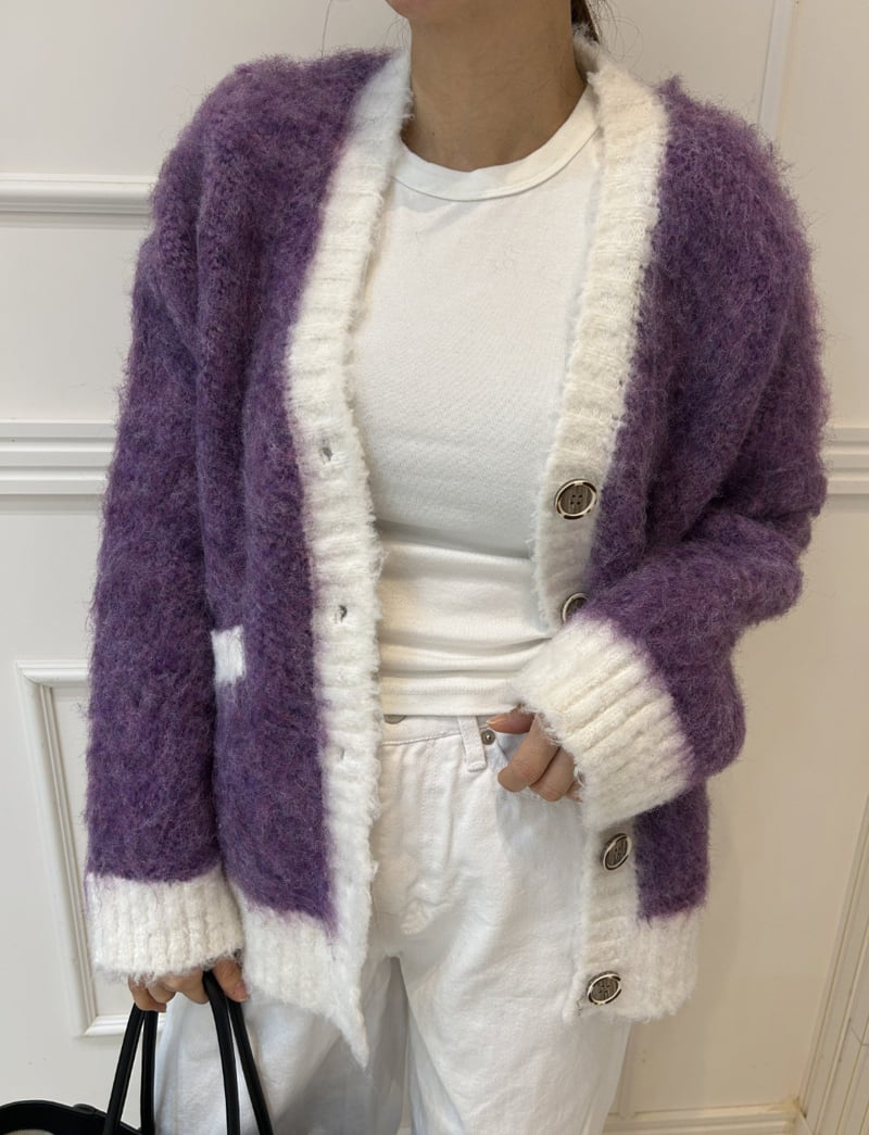 Pearls room - Korean Women Fashion - #pursuepretty - Boucle Contrast Y Knit - 2