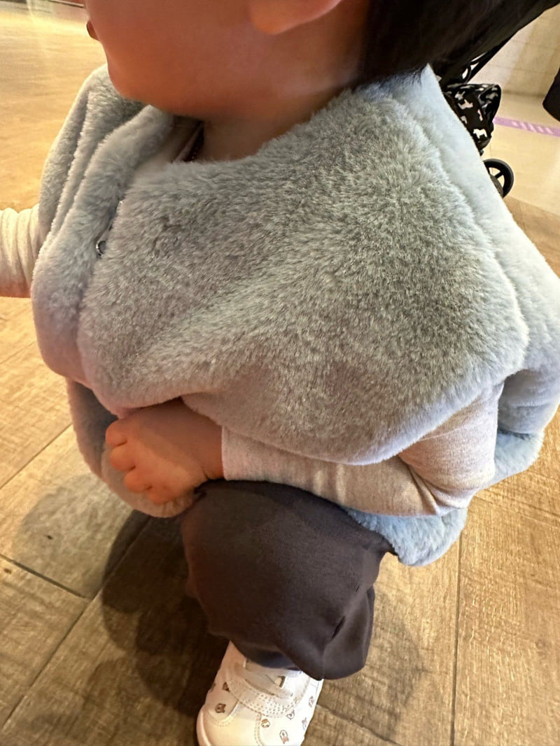Petit Helena - Korean Children Fashion - #childofig - Fluffy Vest - 10