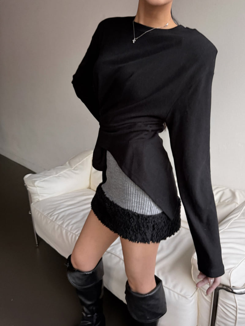 Rare Closet - Korean Women Fashion - #momslook - Diagonal Wrap Tee - 3