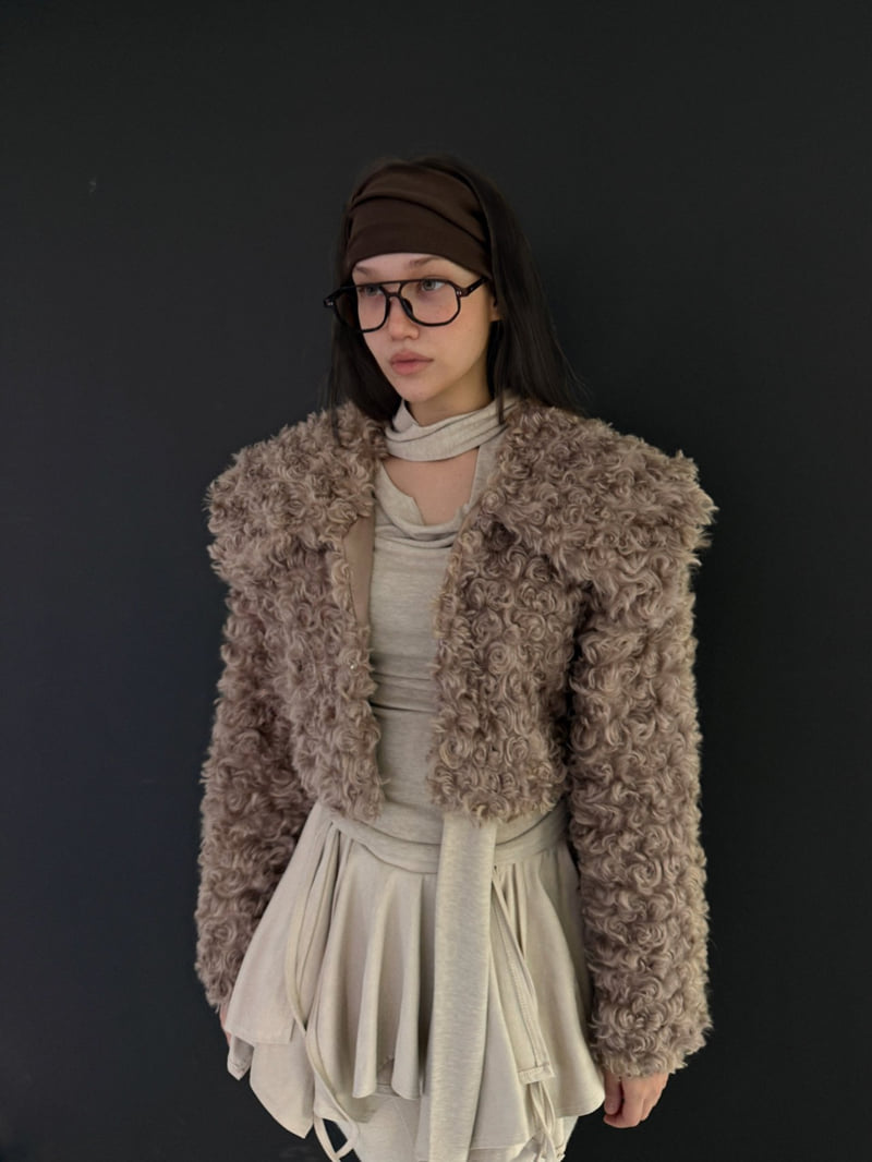Rare Closet - Korean Women Fashion - #pursuepretty - Mongle Teddy Soft Jacket - 11