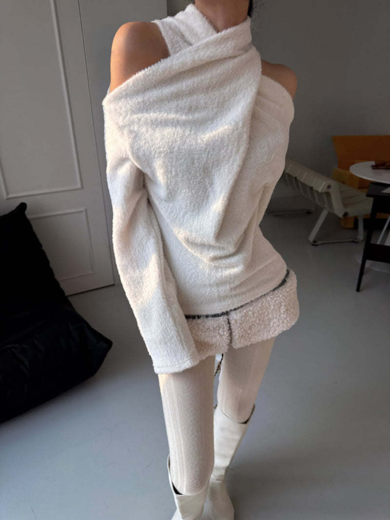 Rare Closet - Korean Women Fashion - #romanticstyle - Mellow Angora Slit Tee - 6
