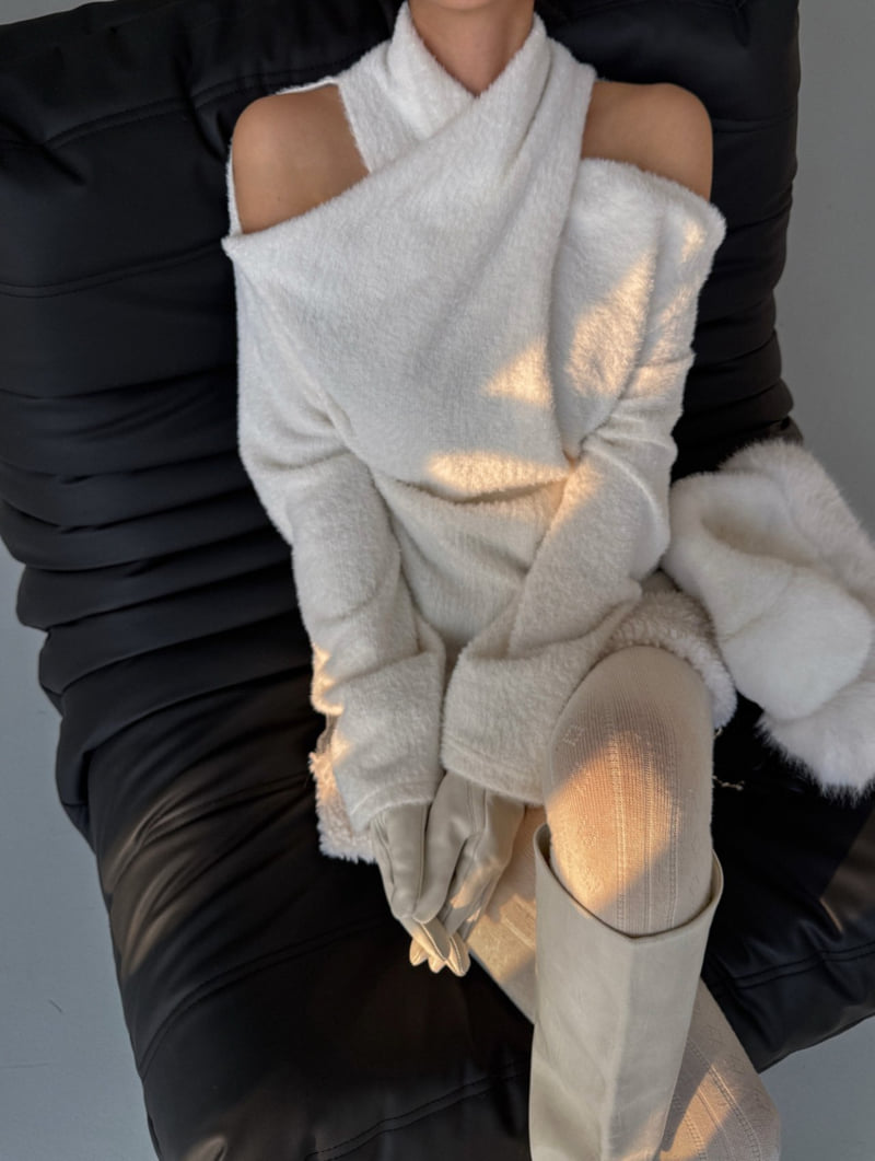 Rare Closet - Korean Women Fashion - #thatsdarling - Mellow Angora Slit Tee - 8