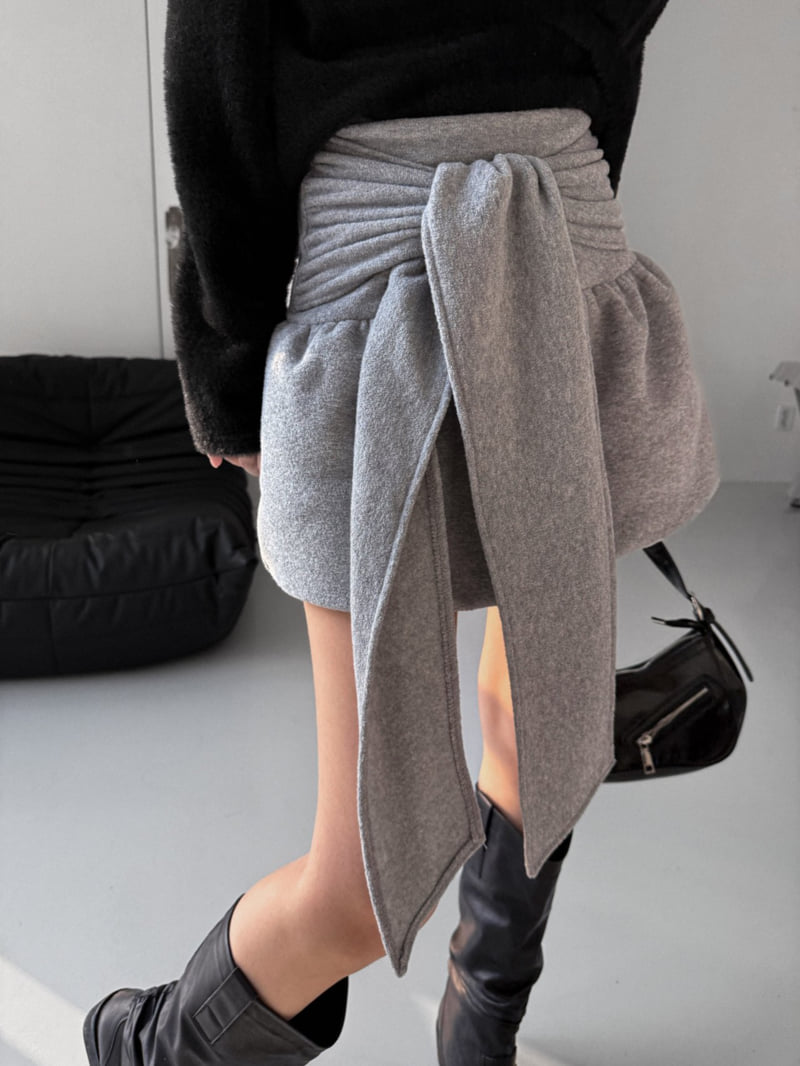 Rare Closet - Korean Women Fashion - #vintageinspired - Pumpkin Balloon Skirt Pants - 4