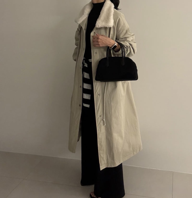 Ripple - Korean Women Fashion - #momslook - Story Down Long Padding - 4