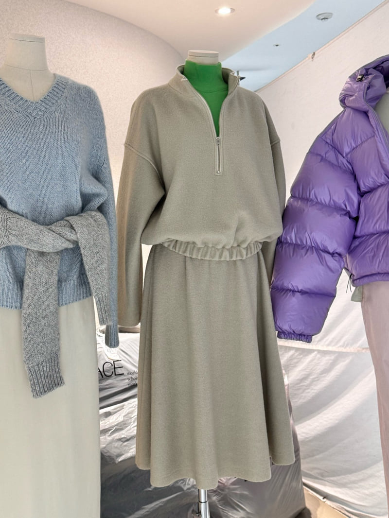 Roomk - Korean Women Fashion - #thelittlethings - Wool Flare Skirt - 4