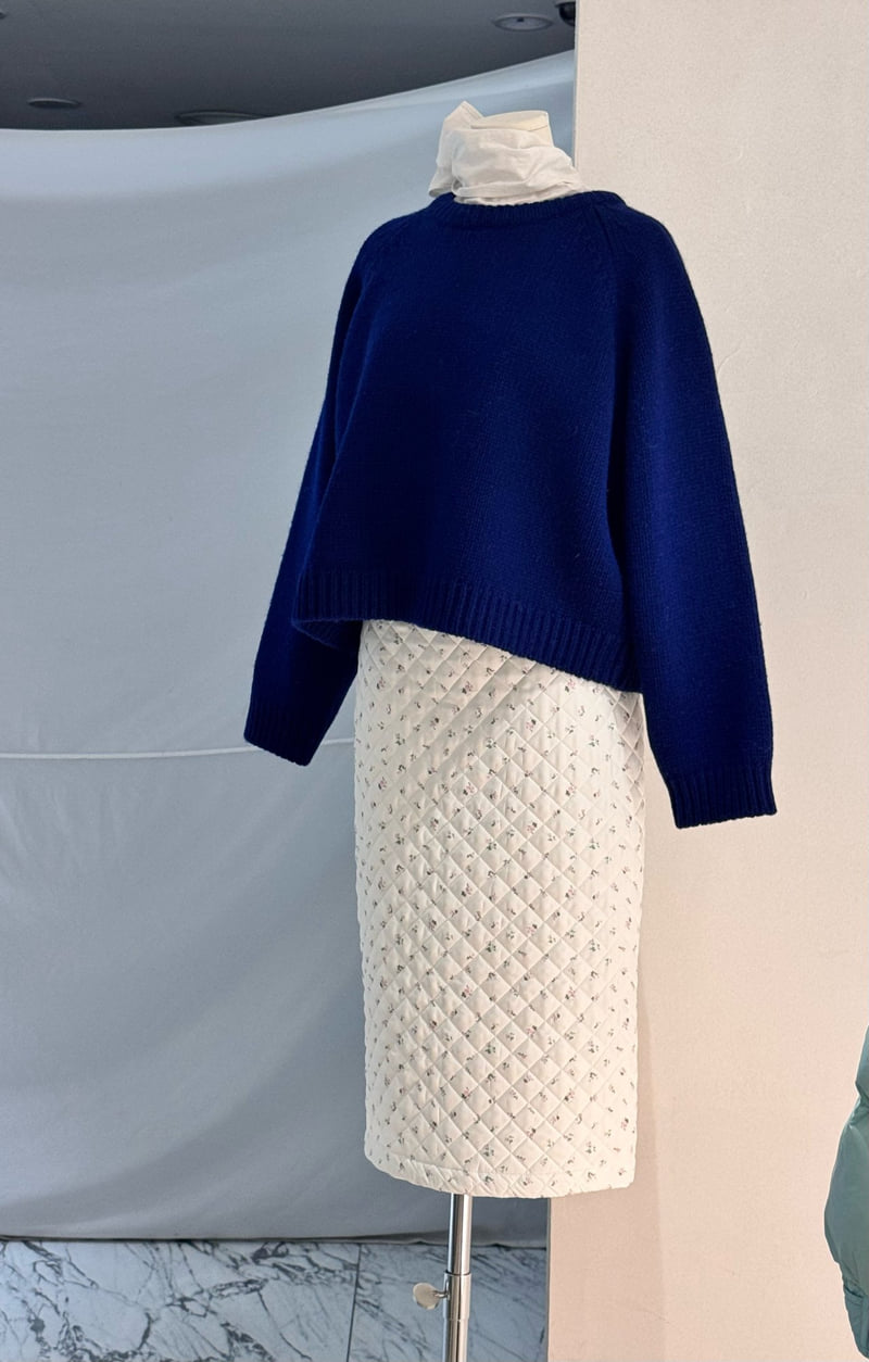 Roomk - Korean Women Fashion - #womensfashion - Flower Quilted Skirt - 4
