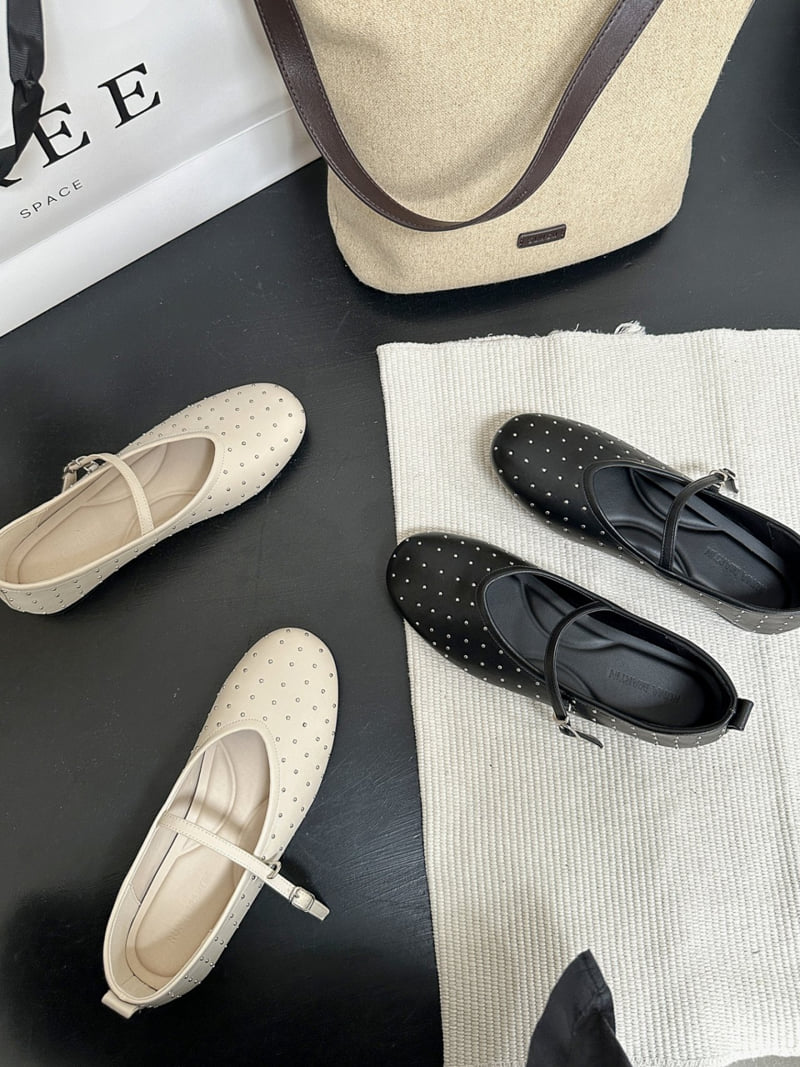 Runa Martin - Korean Women Fashion - #momslook - Point Simple Mary Jane Flats - 3