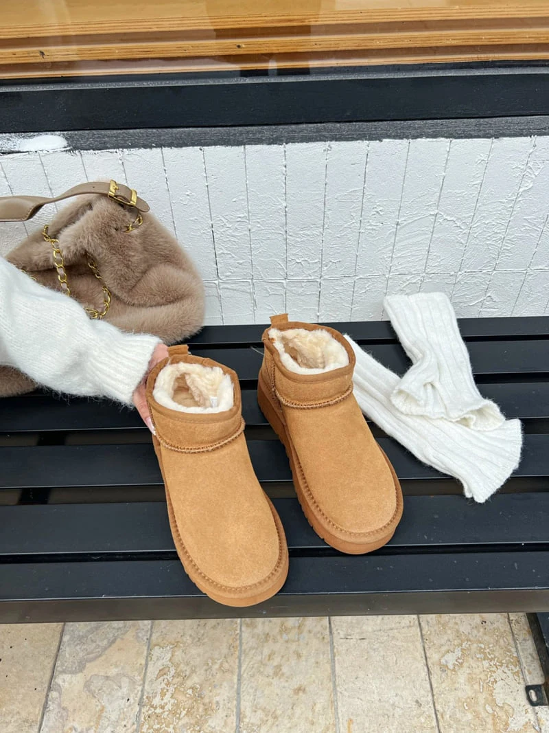 Runa Martin - Korean Women Fashion - #momslook - Genuine Suede Round Boots - 8