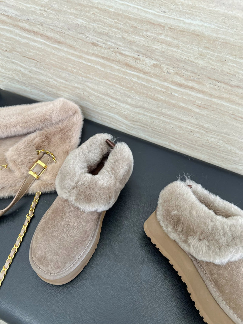 Runa Martin - Korean Women Fashion - #momslook - Fleece-Lined Suede Loafers - 7