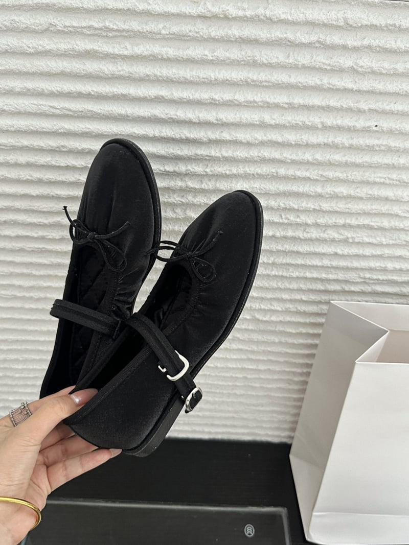 Runa Martin - Korean Women Fashion - #momslook - Round Satin Mary Jane Ribbon Flats - 11