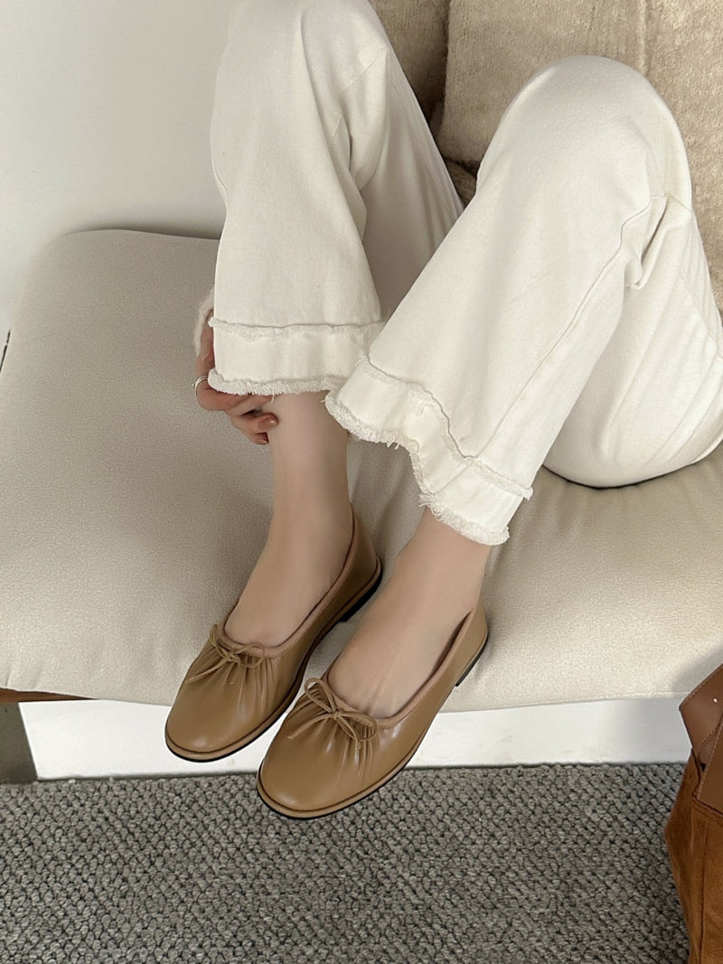 Runa Martin - Korean Women Fashion - #pursuepretty - Ribbon Shirred Loafer Flats - 3