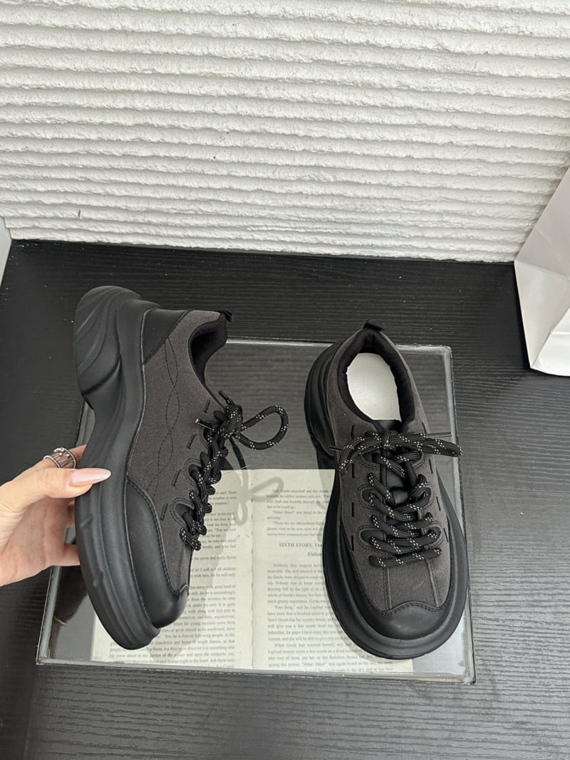 Runa Martin - Korean Women Fashion - #thatsdarling - Round Tracking Lightweight Derby Walker Sneakers - 6