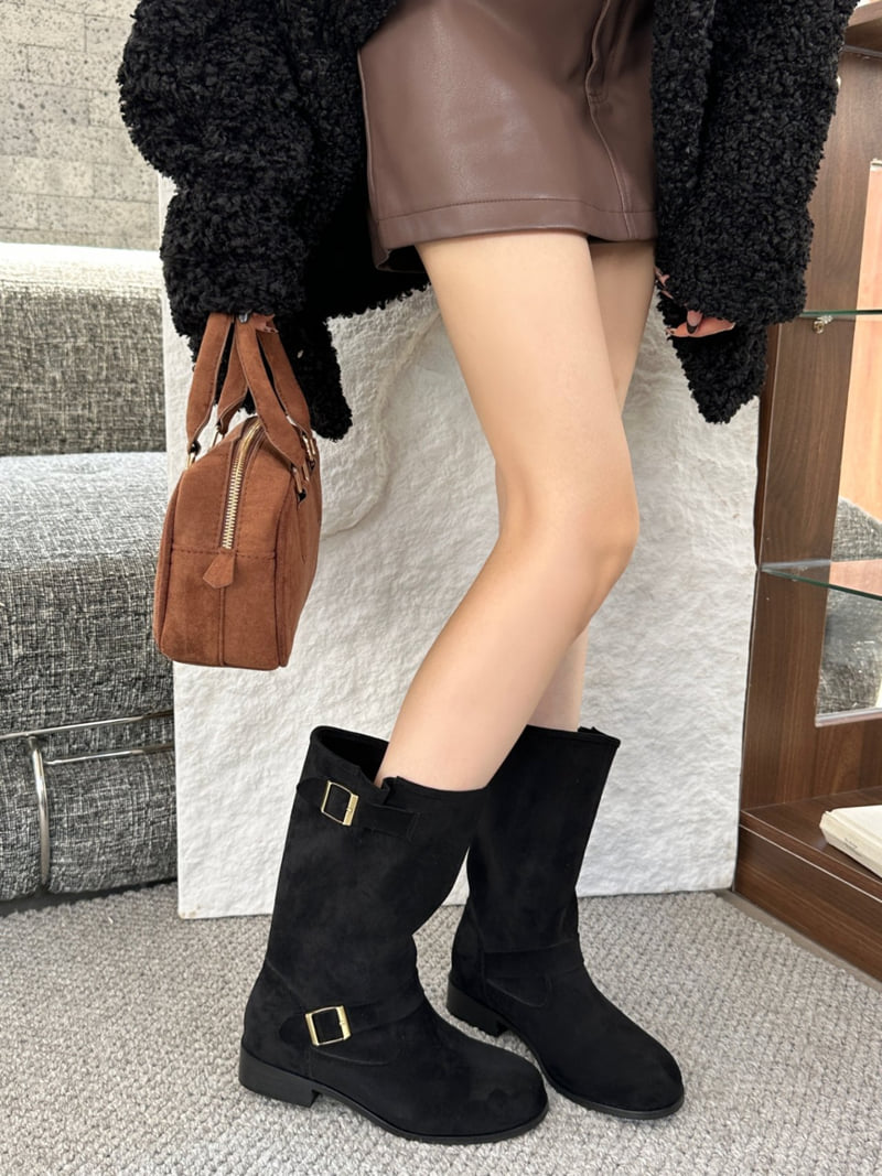 Runa Martin - Korean Women Fashion - #thelittlethings - Fleece Round Simple Buckle Suede Shirred Mid Boots - 6