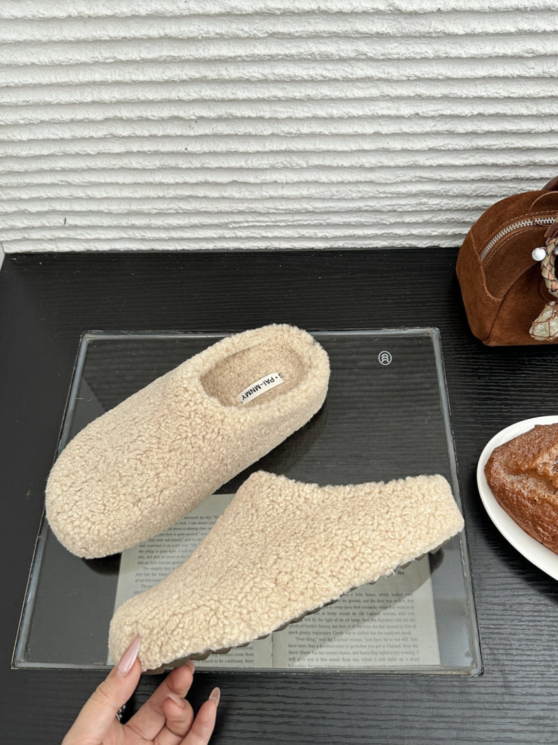 Runa Martin - Korean Women Fashion - #thatsdarling - Teddy Fleece Round Clog Mule Slippers - 4