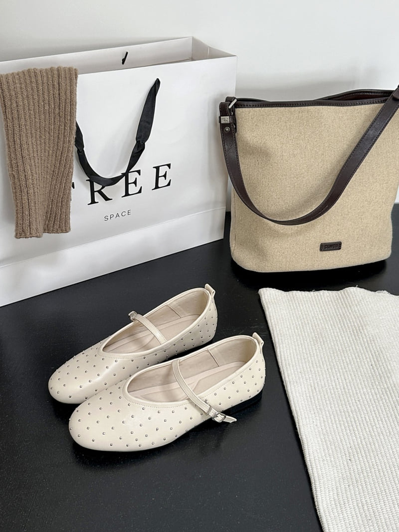 Runa Martin - Korean Women Fashion - #womensfashion - Point Simple Mary Jane Flats - 10