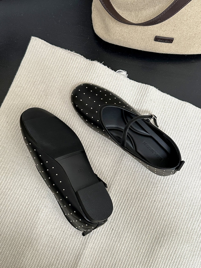 Runa Martin - Korean Women Fashion - #momslook - Point Simple Mary Jane Flats - 4