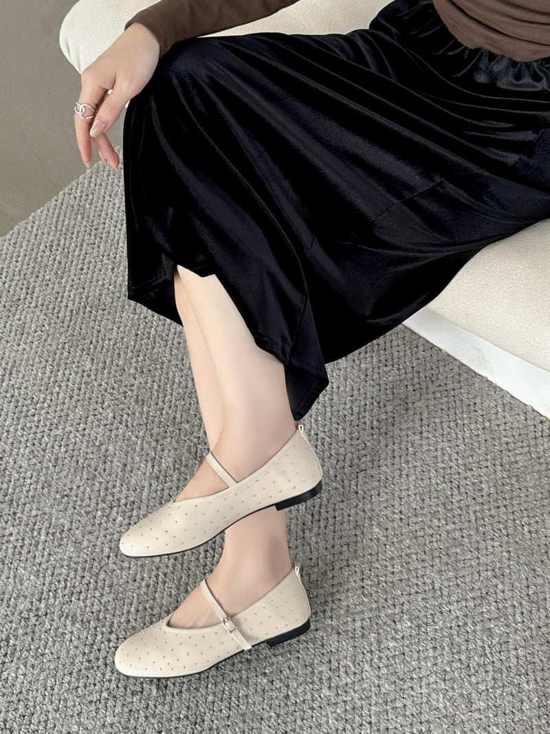 Runa Martin - Korean Women Fashion - #womensfashion - Point Simple Mary Jane Flats - 6