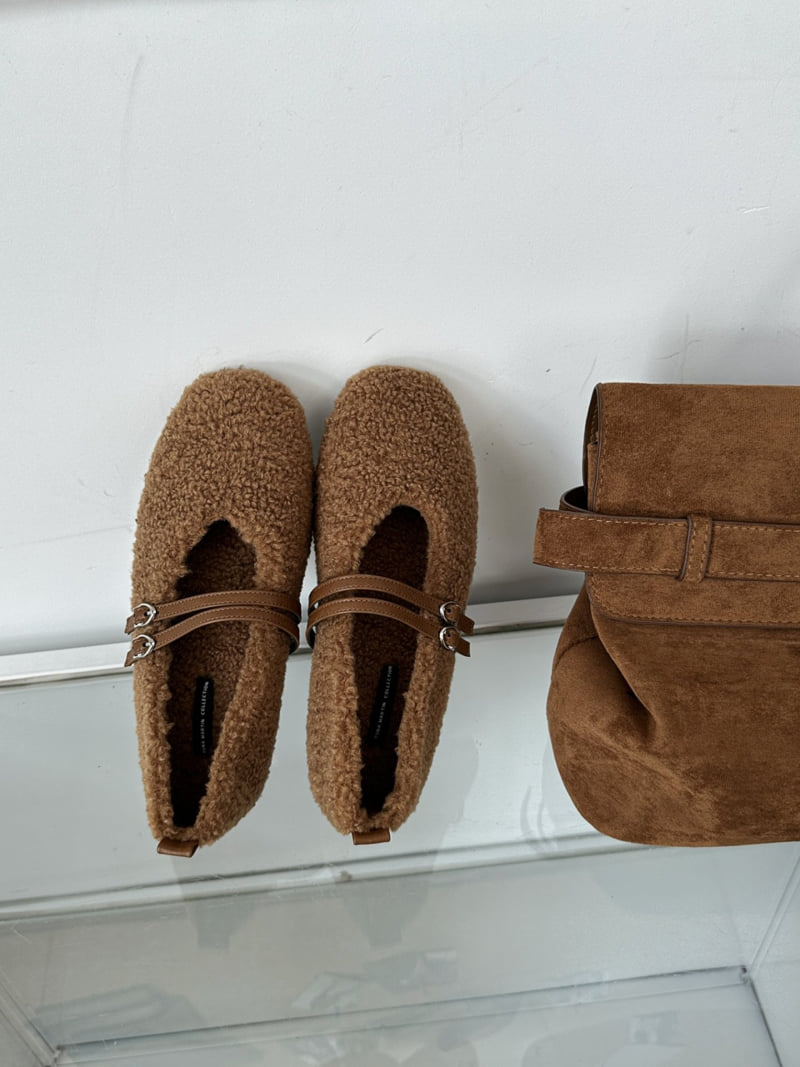 Runa Martin - Korean Women Fashion - #womensfashion - Teddy Fleece Lined Simple Mary Jane Flats - 10