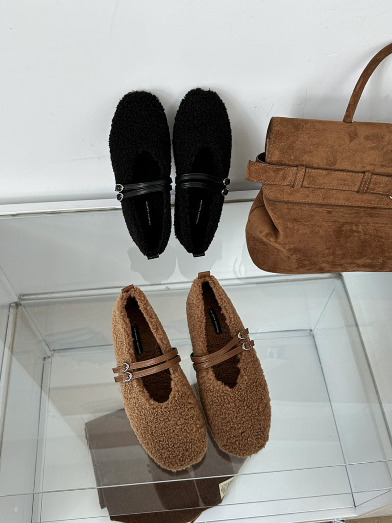 Runa Martin - Korean Women Fashion - #momslook - Teddy Fleece Lined Simple Mary Jane Flats - 4