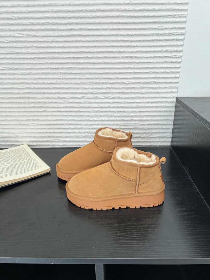 Runa Martin - Korean Women Fashion - #womensfashion - Genuine Suede Round Boots - 3