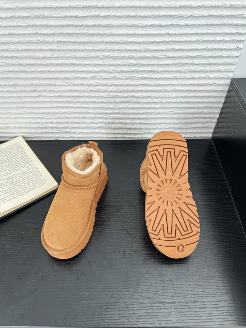 Runa Martin - Korean Women Fashion - #womensfashion - Genuine Suede Round Boots - 7