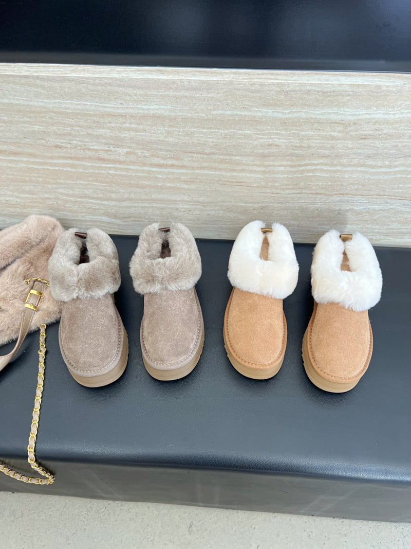 Runa Martin - Korean Women Fashion - #womensfashion - Fleece-Lined Suede Loafers - 10