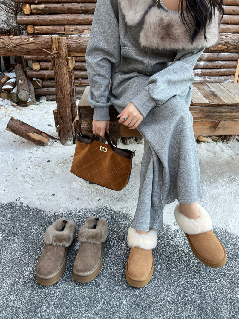Runa Martin - Korean Women Fashion - #womensfashion - Fleece-Lined Suede Loafers - 2