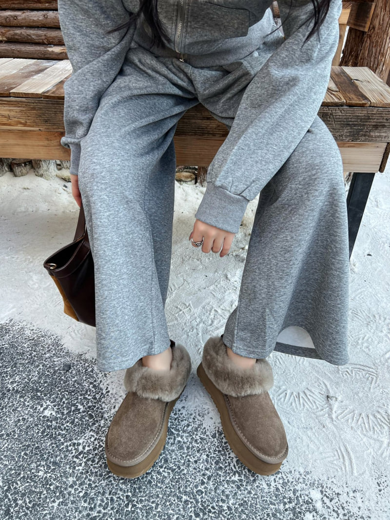 Runa Martin - Korean Women Fashion - #momslook - Fleece-Lined Suede Loafers - 4