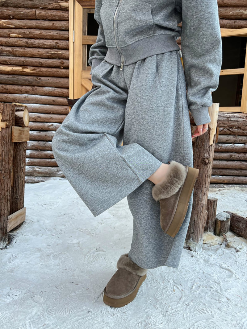 Runa Martin - Korean Women Fashion - #womensfashion - Fleece-Lined Suede Loafers - 8
