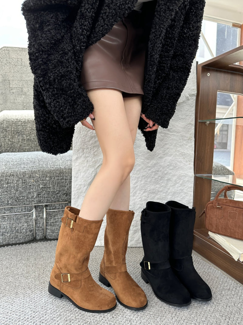 Runa Martin - Korean Women Fashion - #womensfashion - Fleece Round Simple Buckle Suede Shirred Mid Boots - 10