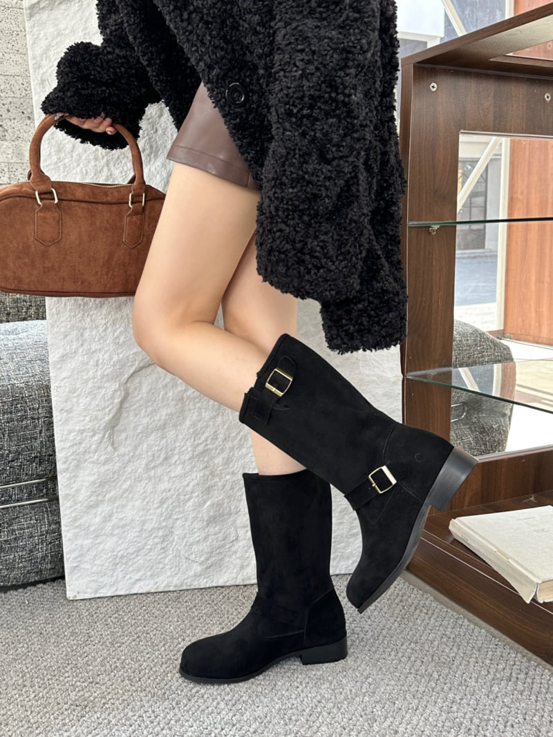 Runa Martin - Korean Women Fashion - #womensfashion - Fleece Round Simple Buckle Suede Shirred Mid Boots - 12