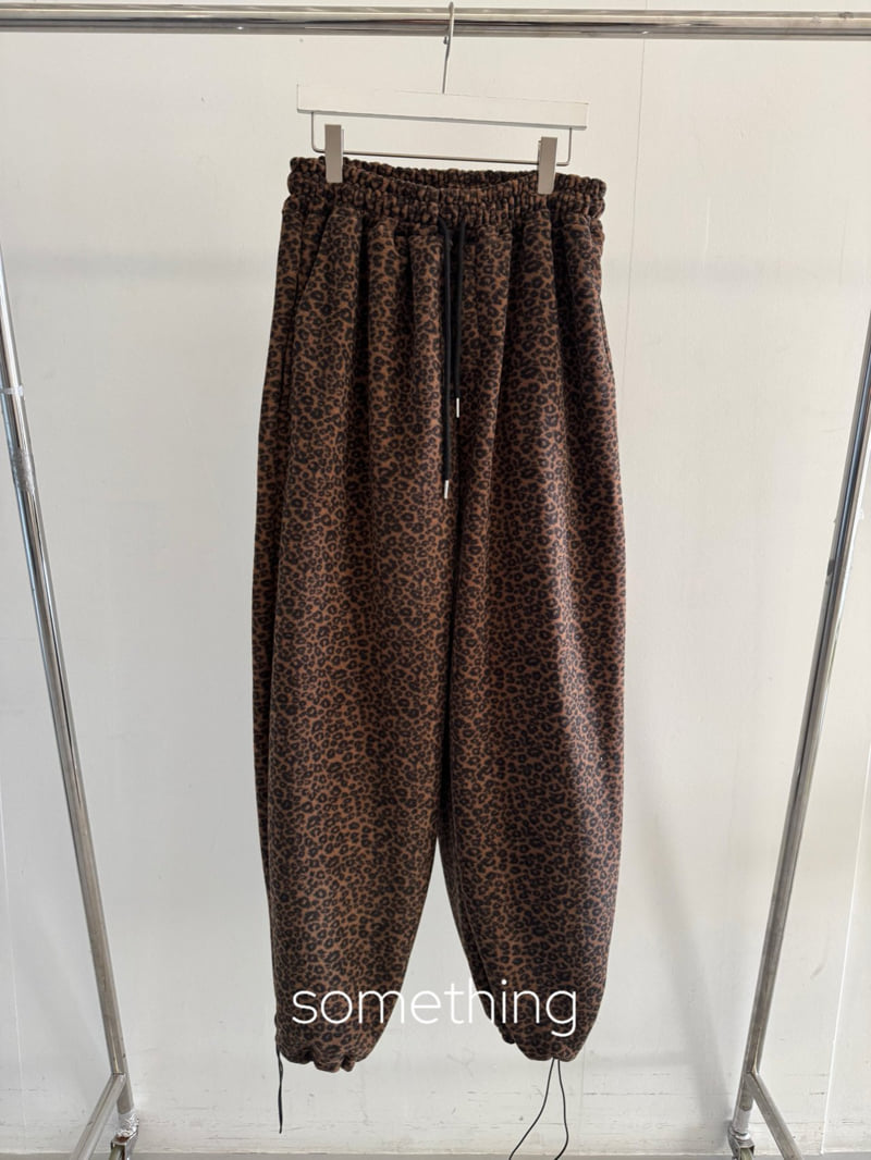 Something - Korean Women Fashion - #momslook - Cozy Dio Jogger Pants - 3