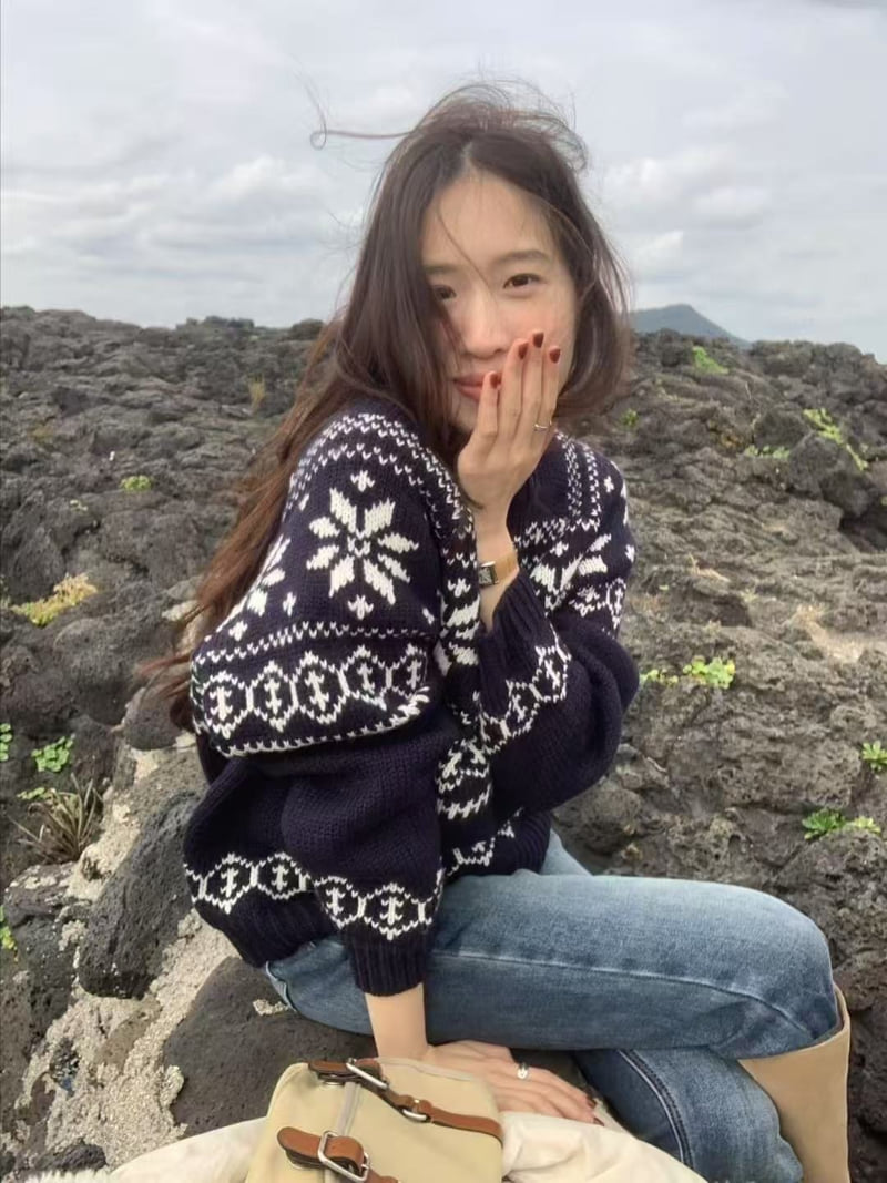 There By - Korean Women Fashion - #vintagekidsstyle - Snowflake Knit - 2