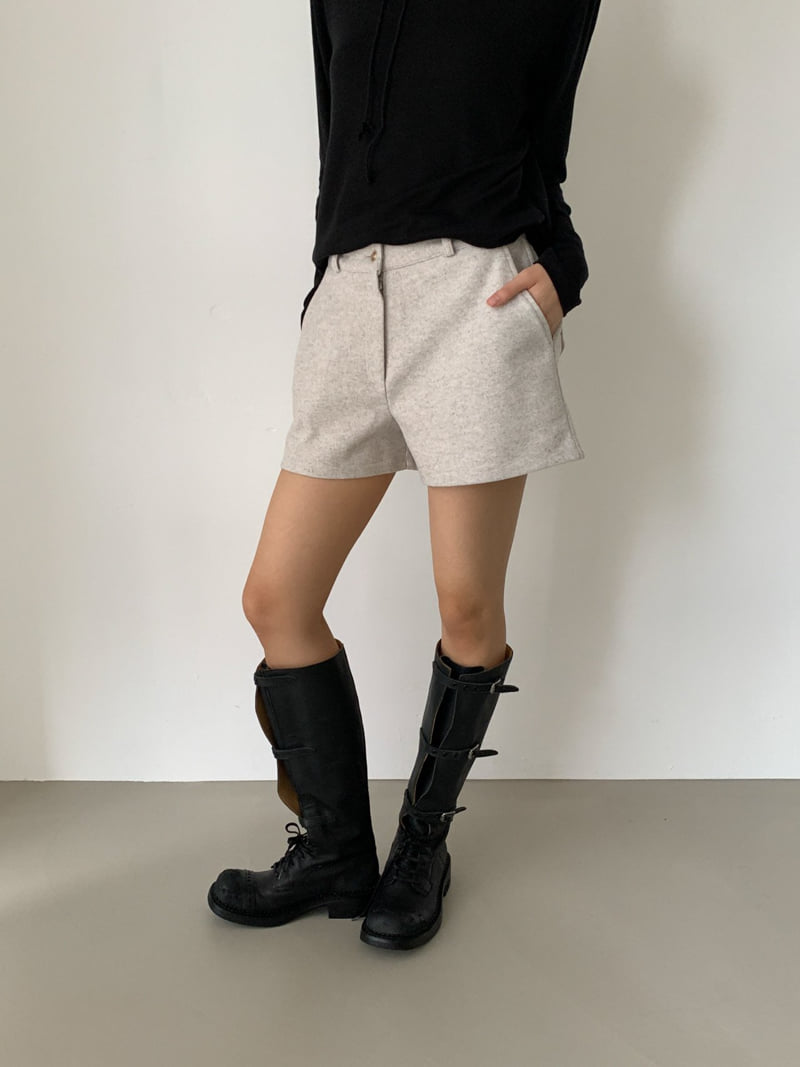 Vive L - Korean Women Fashion - #momslook - Wool Basic Shorts - 10