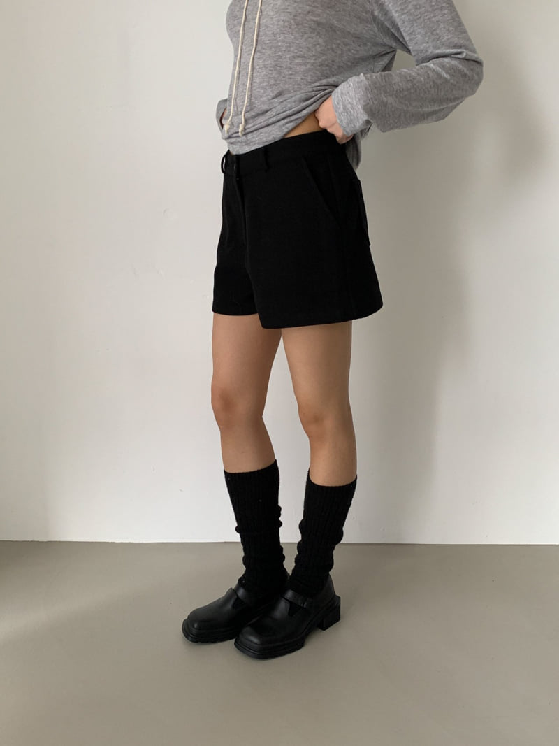 Vive L - Korean Women Fashion - #womensfashion - Wool Basic Shorts - 4